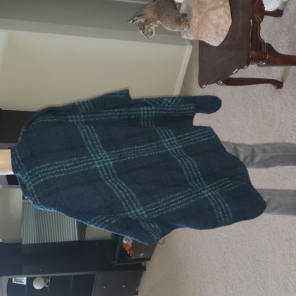 HP 🎊 Woolrich one size cozy blanket poncho cape plaid wrap forest green sweater - Picture 4 of 8